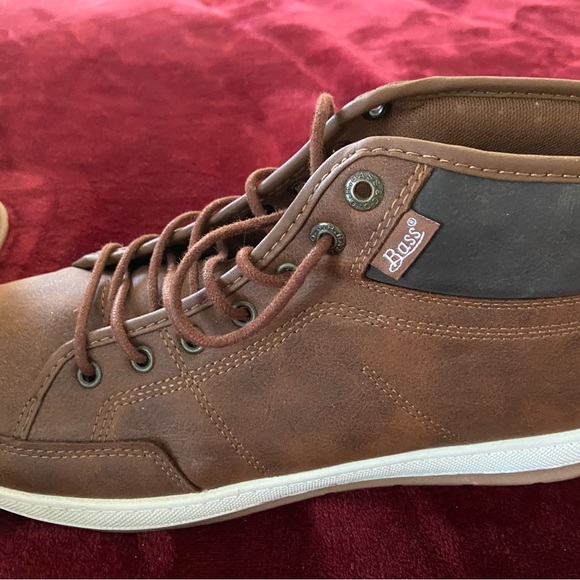 Boots/sneakers-mens size 12. Suede tops with black accents. Barely worn. - Picture 5 of 5